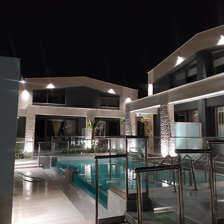 Amalia Deluxe Villas Vrasná Exteriör bild