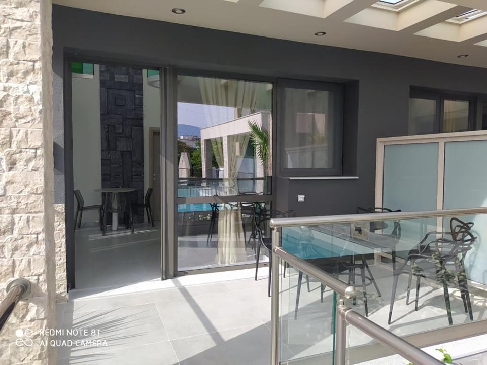 Amalia Deluxe Villas Vrasná Exteriör bild