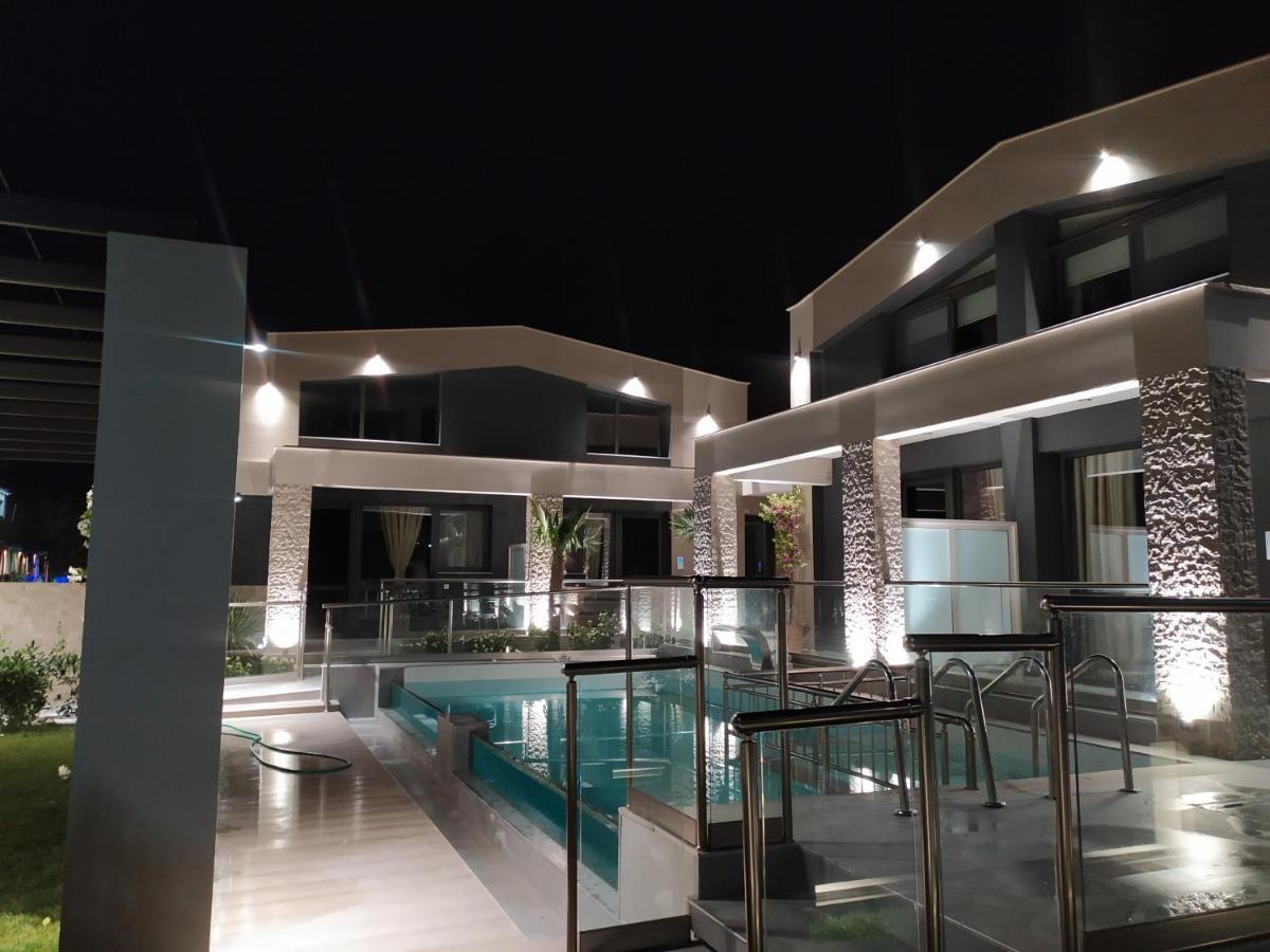 Amalia Deluxe Villas Vrasná Exteriör bild